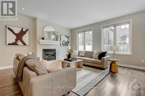 213 Mission Trail Crescent, Ottawa, ON - Indoor Photo Showing Living Room With Fireplace