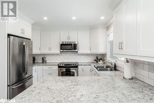 279 Anne Street N, Barrie, ON - Indoor Photo Showing Kitchen With Stainless Steel Kitchen With Double Sink With Upgraded Kitchen