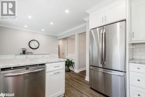 279 Anne Street N, Barrie, ON - Indoor Photo Showing Kitchen With Stainless Steel Kitchen