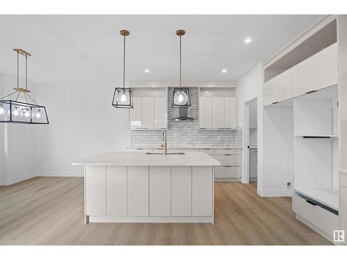 3616 6 St Nw, Edmonton, AB - Indoor Photo Showing Kitchen With Upgraded Kitchen