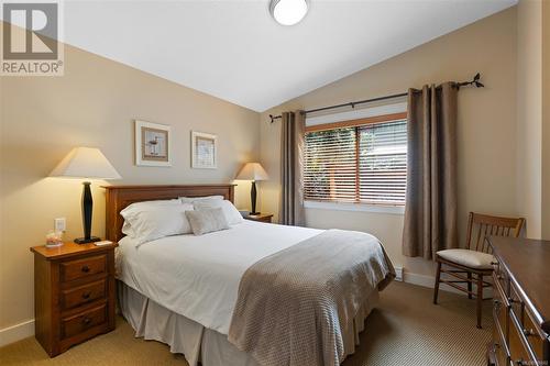 122 1080 Resort Dr, Parksville, BC - Indoor Photo Showing Bedroom