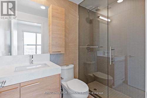 2809 - 200 Redpath Avenue, Toronto, ON - Indoor Photo Showing Bathroom