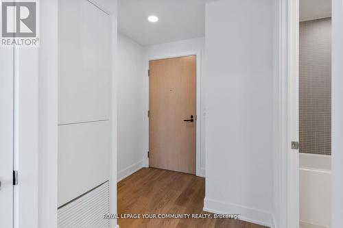 2809 - 200 Redpath Avenue, Toronto, ON - Indoor Photo Showing Other Room