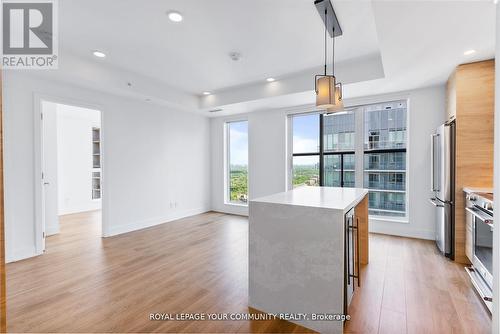 2809 - 200 Redpath Avenue, Toronto, ON - Indoor Photo Showing Kitchen With Upgraded Kitchen