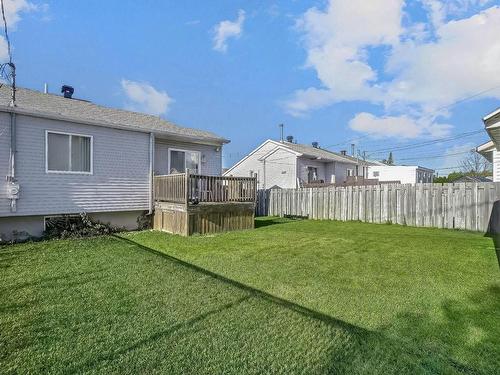 Cour - 298 Rue Emmanuel-Fougerat, Laval (Sainte-Rose), QC - Outdoor