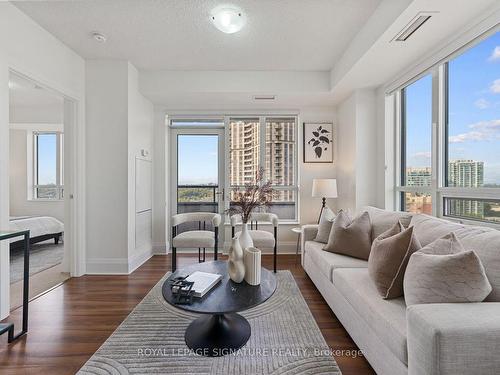 1803-100 Harrison Garden Blvd, Toronto, ON - Indoor Photo Showing Living Room