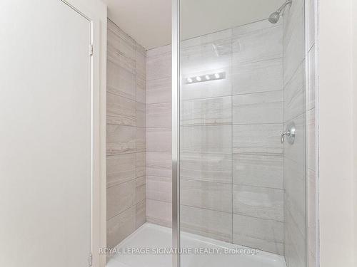 612-3237 Bayview Ave, Toronto, ON - Indoor Photo Showing Bathroom