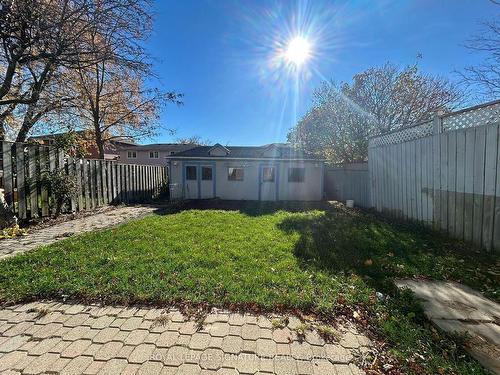 Lower-250 Kinmount Cres, Oshawa, ON - Outdoor