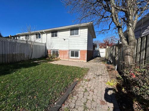 Lower-250 Kinmount Cres, Oshawa, ON - Outdoor