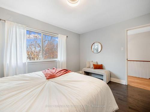 17 Chapais Cres, Toronto, ON - Indoor Photo Showing Bedroom