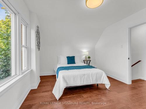 63 Vauxhall Dr, Toronto, ON - Indoor Photo Showing Bedroom