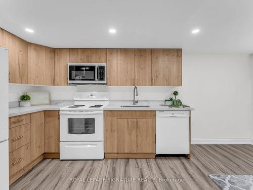 63 Vauxhall Dr, Toronto, ON - Indoor Photo Showing Kitchen