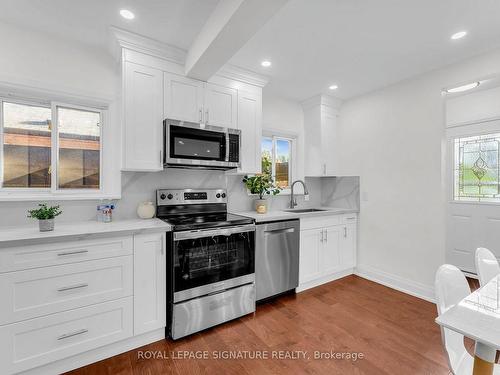 63 Vauxhall Dr, Toronto, ON - Indoor Photo Showing Kitchen