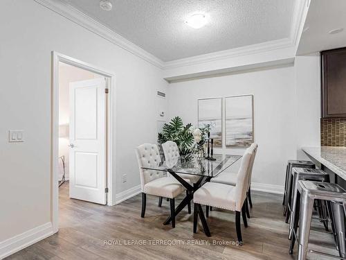 317-25 Baker Hill Blvd, Whitchurch-Stouffville, ON - Indoor Photo Showing Dining Room