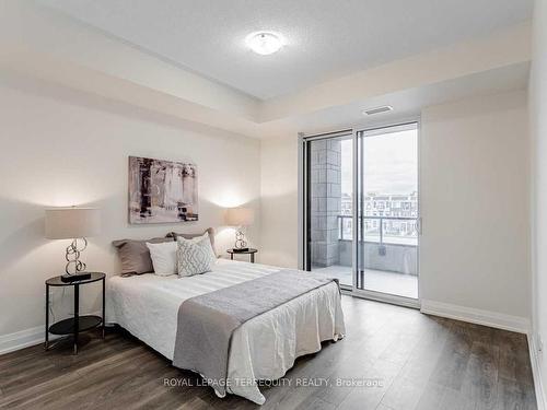 317-25 Baker Hill Blvd, Whitchurch-Stouffville, ON - Indoor Photo Showing Bedroom