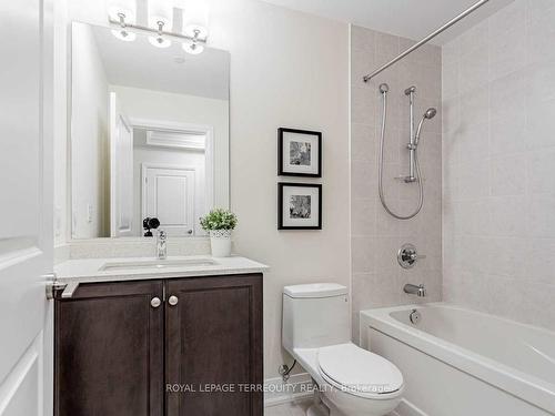 317-25 Baker Hill Blvd, Whitchurch-Stouffville, ON - Indoor Photo Showing Bathroom