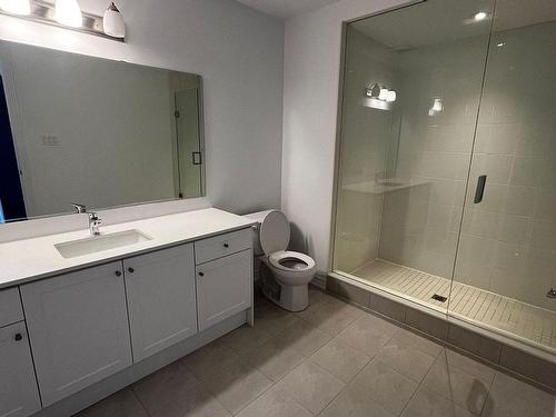 86 Brown St, Erin, ON - Indoor Photo Showing Bathroom