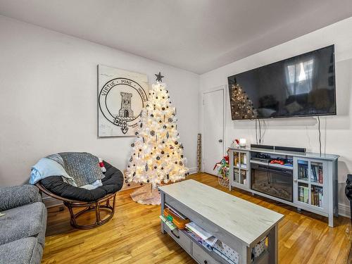 Living room - 1537  - 1543 Rue Rolland, Montréal (Verdun/Île-Des-Soeurs), QC - Indoor Photo Showing Living Room