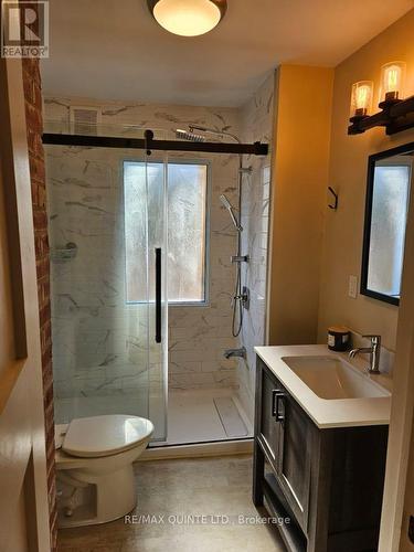 1435 County Road 3, Prince Edward County (Ameliasburgh), ON - Indoor Photo Showing Bathroom