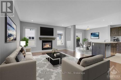 208 Mission Trail Crescent, Ottawa, ON - Indoor Photo Showing Living Room With Fireplace