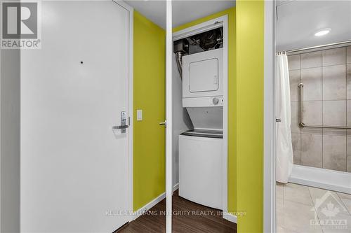 2117 - 105 Champagne Avenue S, Ottawa, ON - Indoor Photo Showing Laundry Room