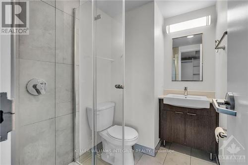 2117 - 105 Champagne Avenue S, Ottawa, ON - Indoor Photo Showing Bathroom