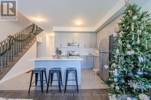 28 Corley Street, Kawartha Lakes (Lindsay), ON - Indoor Photo Showing Kitchen