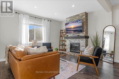 29 Montrose Avenue, Hamilton, ON - Indoor Photo Showing Living Room With Fireplace