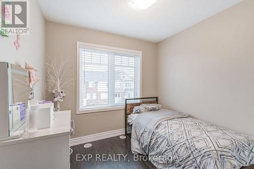 979 Nadalin Heights, Milton, ON - Indoor Photo Showing Bedroom