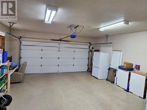 428 Vanderlinde Drive, Keremeos, BC - Indoor Photo Showing Garage