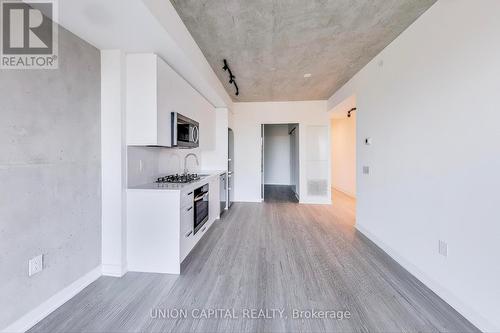 502 - 195 Mccaul Street, Toronto, ON - Indoor Photo Showing Kitchen