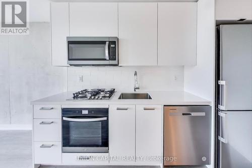 502 - 195 Mccaul Street, Toronto, ON - Indoor Photo Showing Kitchen