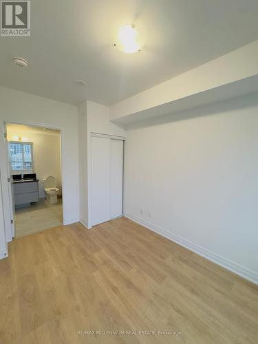 2301 - 30 Elm Drive W, Mississauga, ON - Indoor Photo Showing Other Room