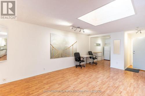 2963 Dundas Street W, Toronto, ON - Indoor