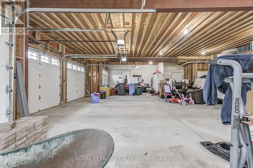 3 Country Lane Crescent, Halton Hills, ON - Indoor Photo Showing Garage