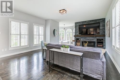 3 Country Lane Crescent, Halton Hills, ON - Indoor Photo Showing Living Room With Fireplace