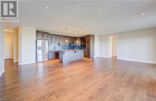 223 Erb Street W Unit# 903, Waterloo, ON - Indoor Photo Showing Kitchen