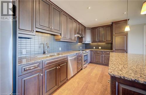 223 Erb Street W Unit# 903, Waterloo, ON - Indoor Photo Showing Kitchen