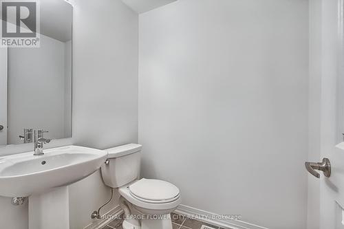 31 Sidney Rose Common, St. Catharines, ON - Indoor Photo Showing Bathroom