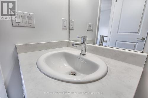 31 Sidney Rose Common, St. Catharines, ON - Indoor Photo Showing Bathroom