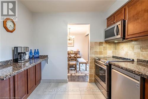 3395 Tisdale Road, Hamilton, ON - Indoor Photo Showing Kitchen