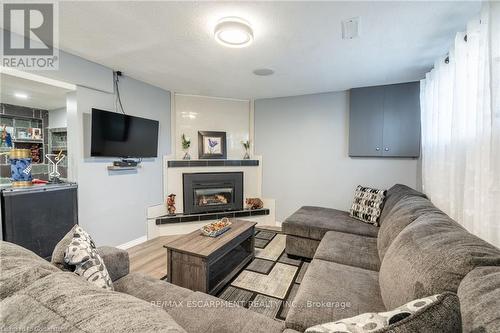 3395 Tisdale Road, Hamilton, ON - Indoor Photo Showing Living Room With Fireplace