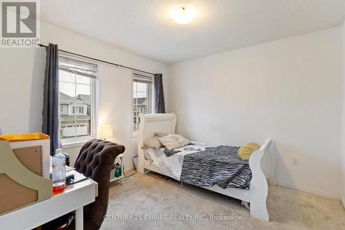 8751 Pawpaw Lane, Niagara Falls, ON - Indoor Photo Showing Bedroom