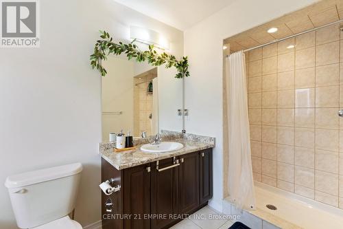 8751 Pawpaw Lane, Niagara Falls, ON - Indoor Photo Showing Bathroom