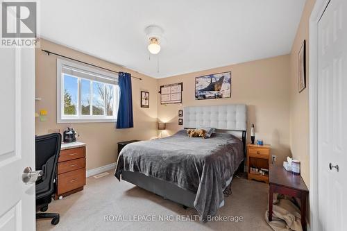 199 Balsam Street, Welland (770 - West Welland), ON - Indoor Photo Showing Bedroom