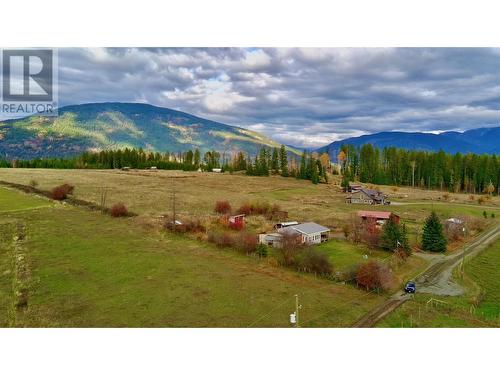 180 Mitchell Road, Cherryville, BC 