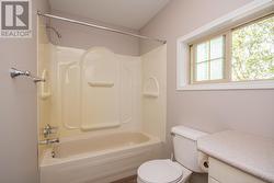 Main Unit 4 Piece Bath Upper Level - 