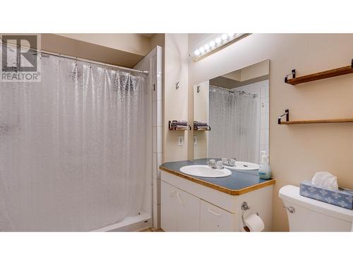 One Bedroom Suite 3 Piece Bath - 1811-1813 50 Avenue, Vernon, BC - Indoor Photo Showing Bathroom