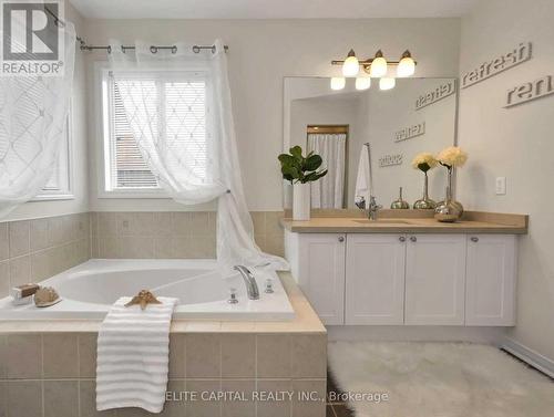 47 Stillwell Lane, Clarington, ON - Indoor Photo Showing Bathroom