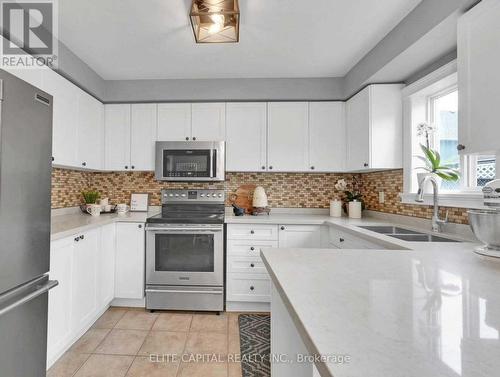 47 Stillwell Lane, Clarington, ON - Indoor Photo Showing Kitchen With Double Sink